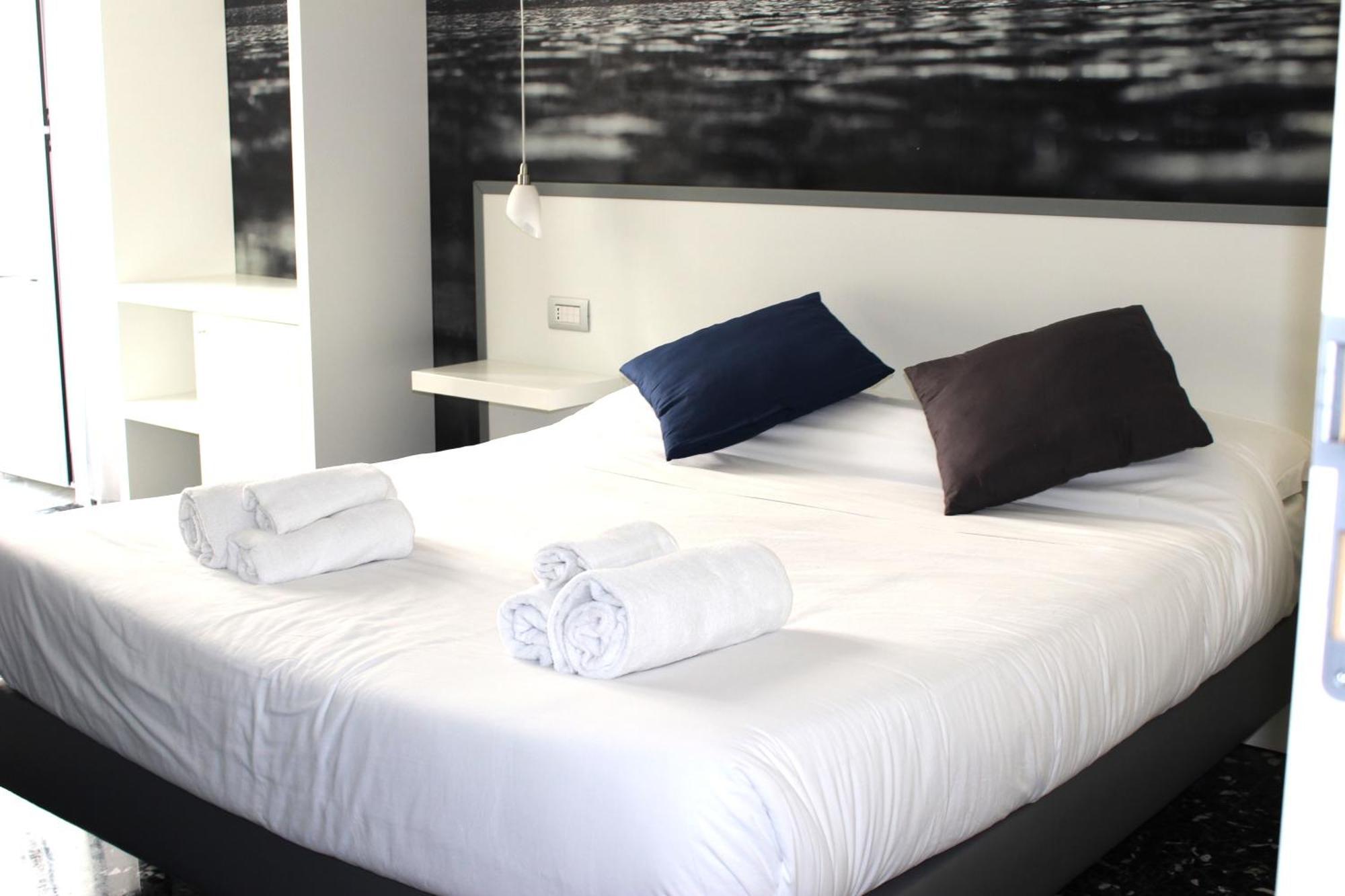 Beverello Rooms Naples Extérieur photo