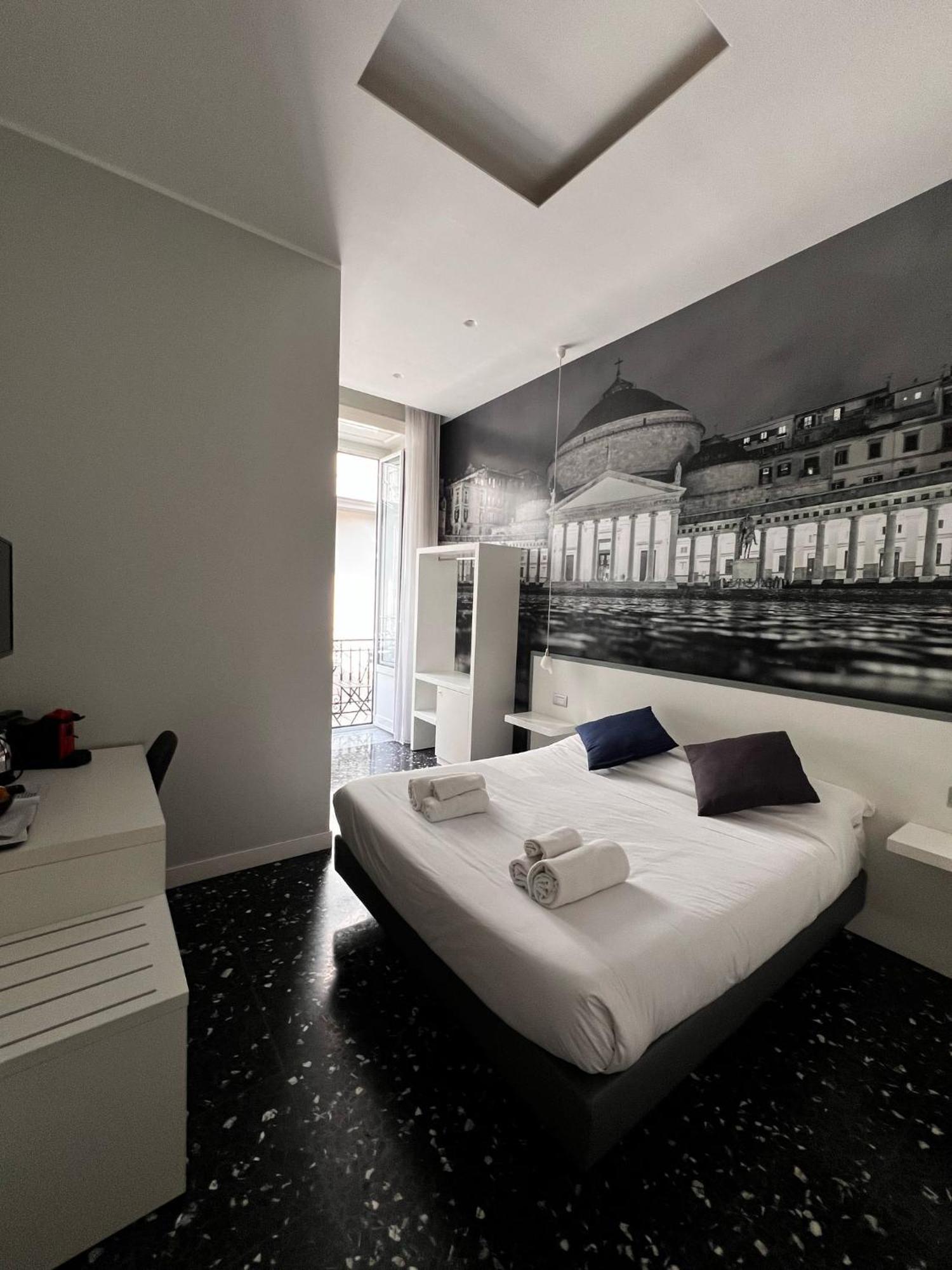 Beverello Rooms Naples Extérieur photo