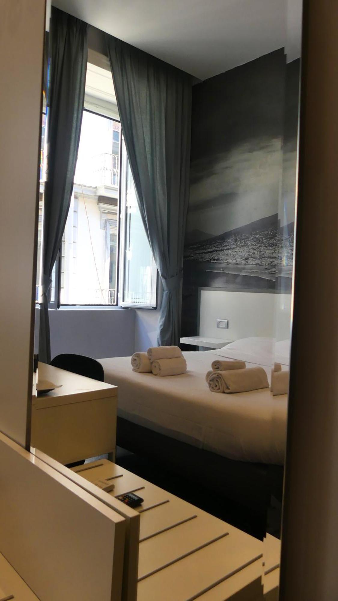 Beverello Rooms Naples Extérieur photo